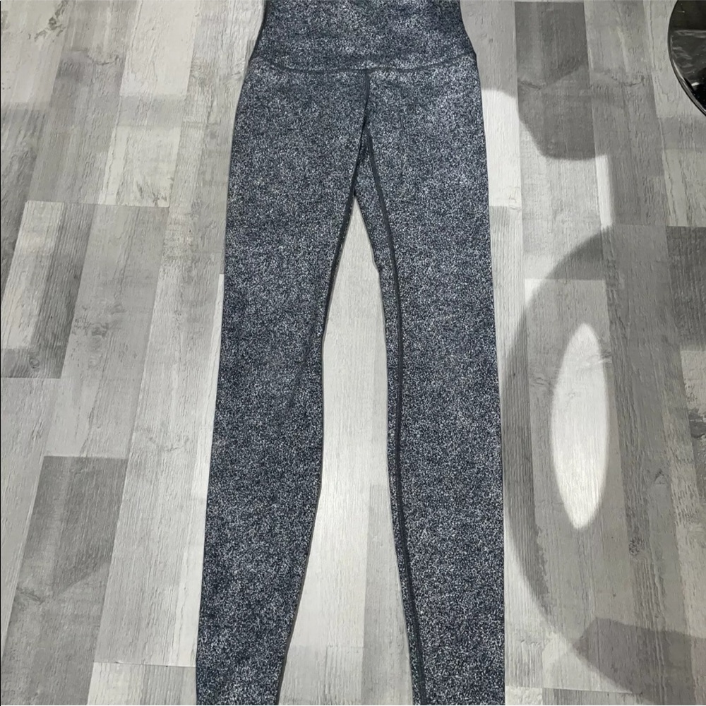 Lululemon Leggings - Speckled black and white